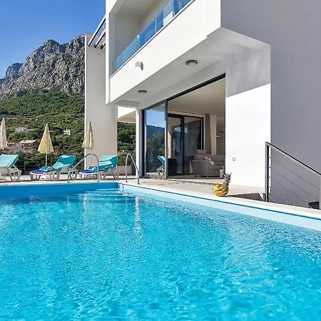 Maslina Villa Makarska